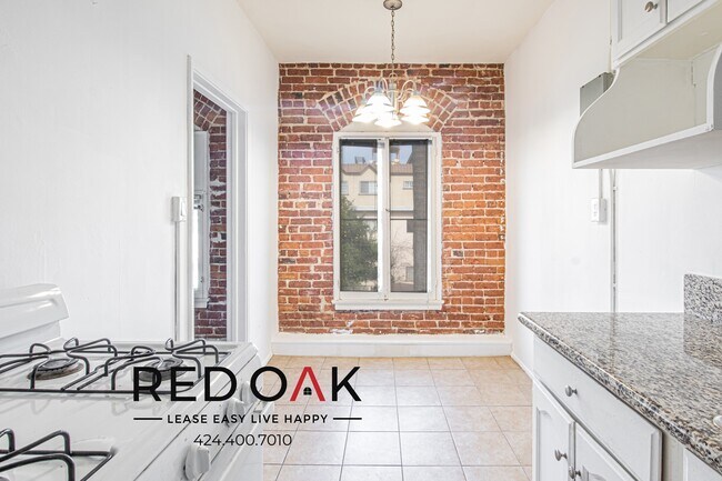 Photo - 1405 S Berendo St Unit 207