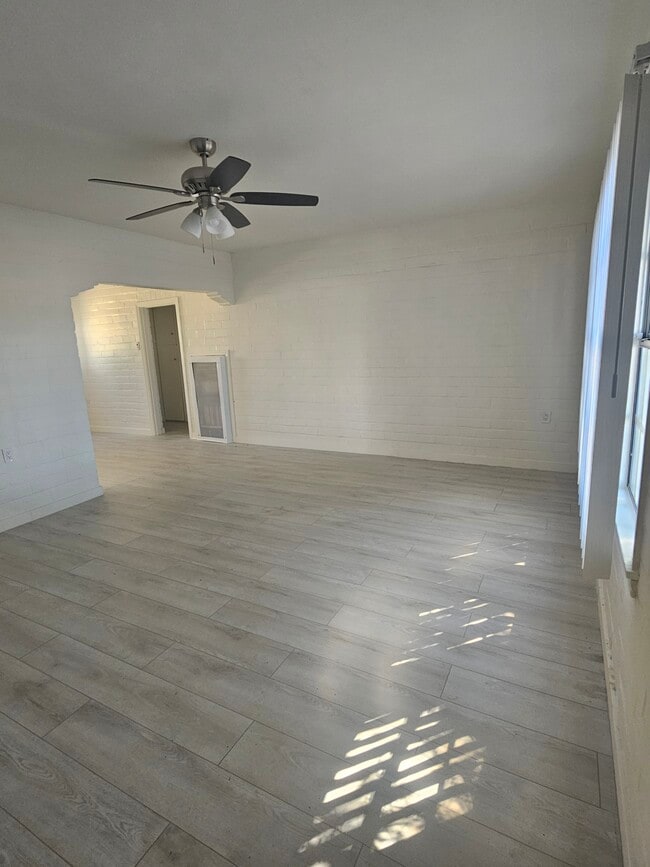 Photo - 7107 Etiwanda Ave