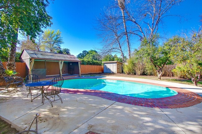 Photo - 5923 Jumilla Ave