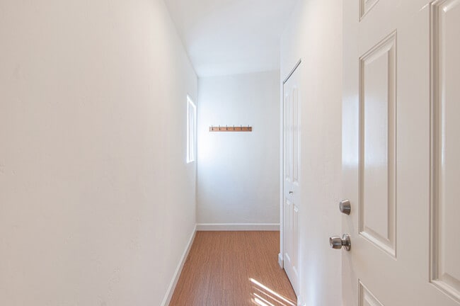 Photo - 2BD/1BA APARTMENT IN CROWN POINT! - 2 BLOCKS TO SAIL BAY! - $3,995/mo! Unit 3880.5 Haines Street