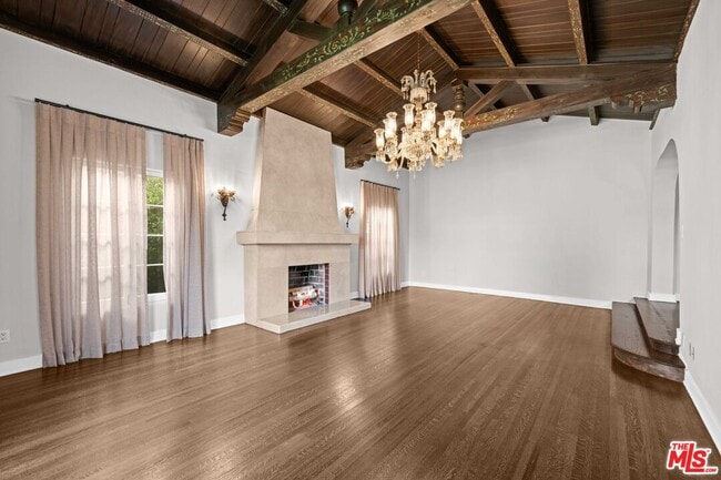 Photo - 208 S Rodeo Dr