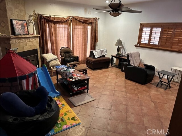 Photo - 5419 Mapletree Ave