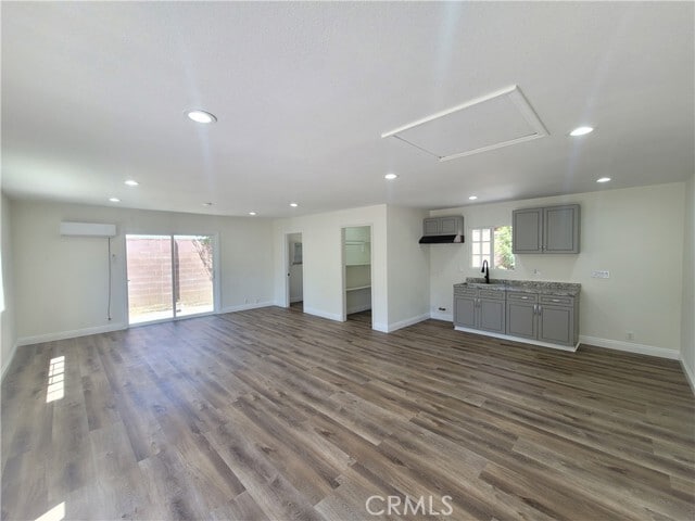 Building Photo - 21821 Arminta St Rental