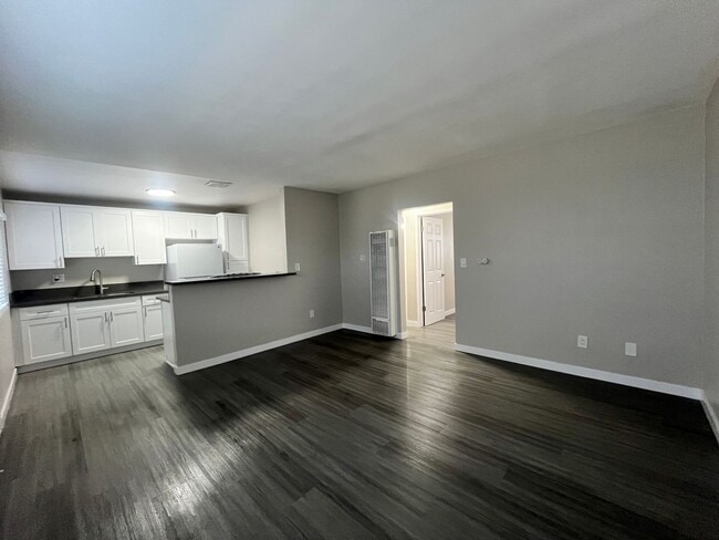 Photo - BEAUTIFUL 2 BEDROOM 1 BATH UPSTAIRS, MOVE-IN READY! Unit 1604-07