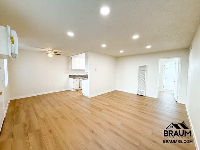 Photo - 6612 Sylmar Ave Unit 103