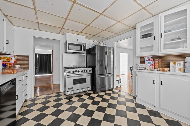 Photo - 4927 63rd St