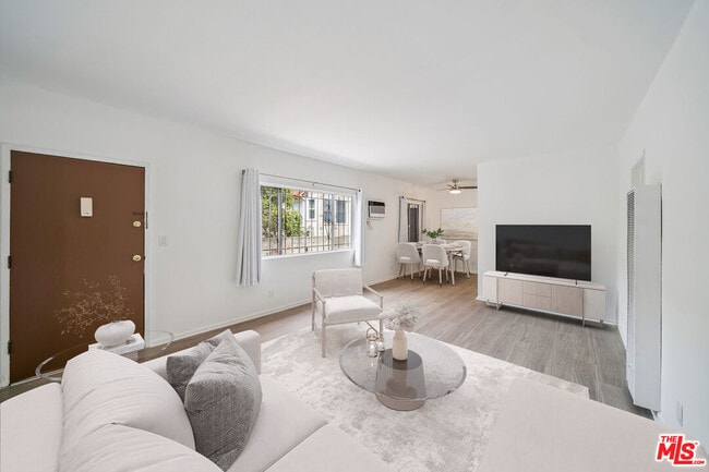 Photo - 217 S Carondelet St Condo Unit 4