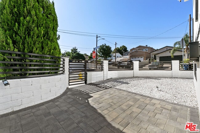 Photo - 10941 Christine Way