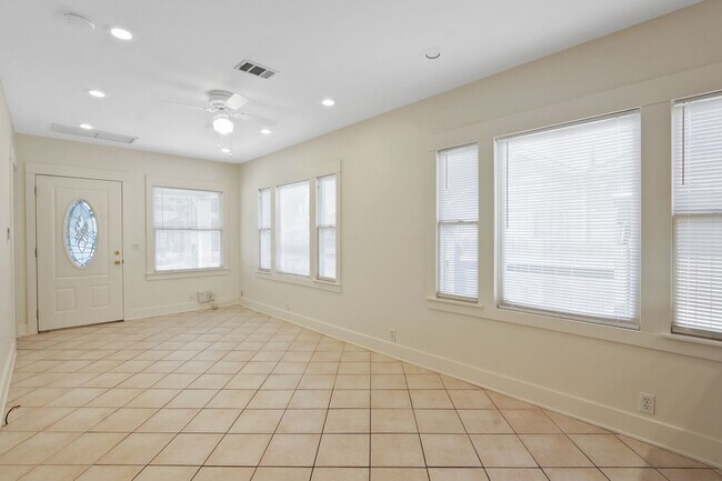 Photo - 2723 E 8th St Unit 8th St Main