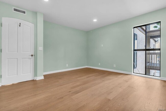 Photo - 6314 Marina Pacifica Dr S