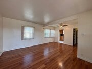 Photo - Glenoaks, 625-633 1/2 Unit 629 1/2