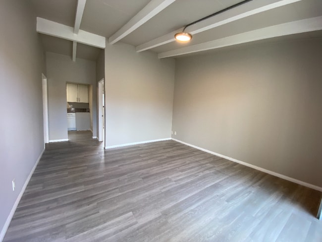 Photo - 2916 W Century Blvd Unit 2