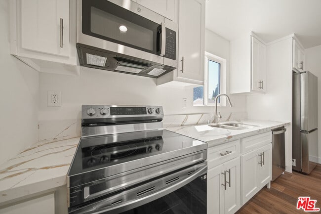 Photo - 1055 Wilton Pl Unit 1/2