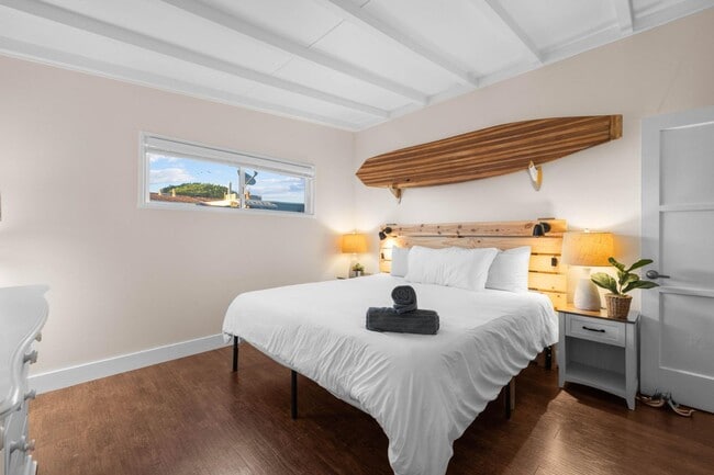 Photo - 1238 Essex St