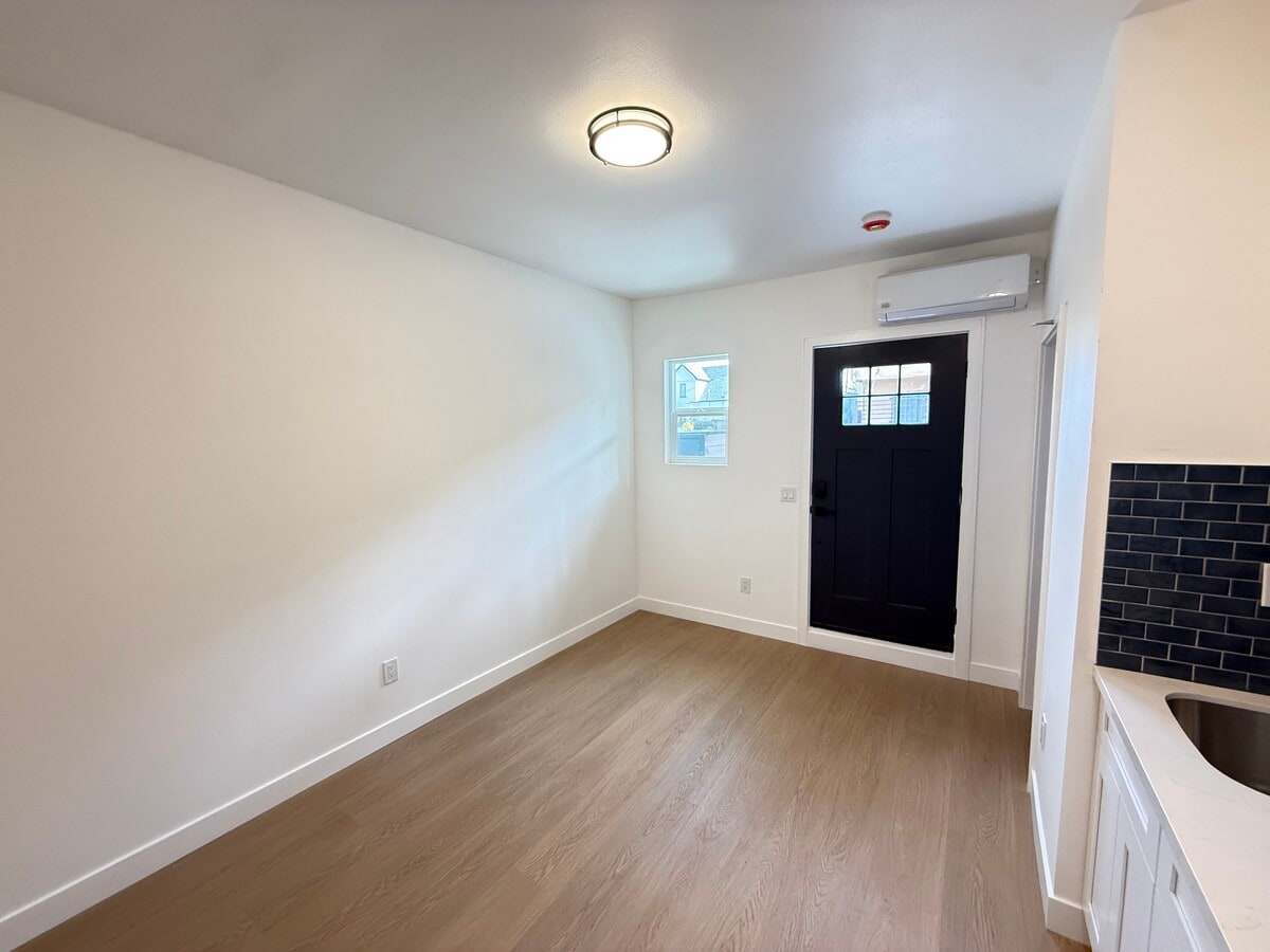 Photo - 1248 1/2 W 24th St