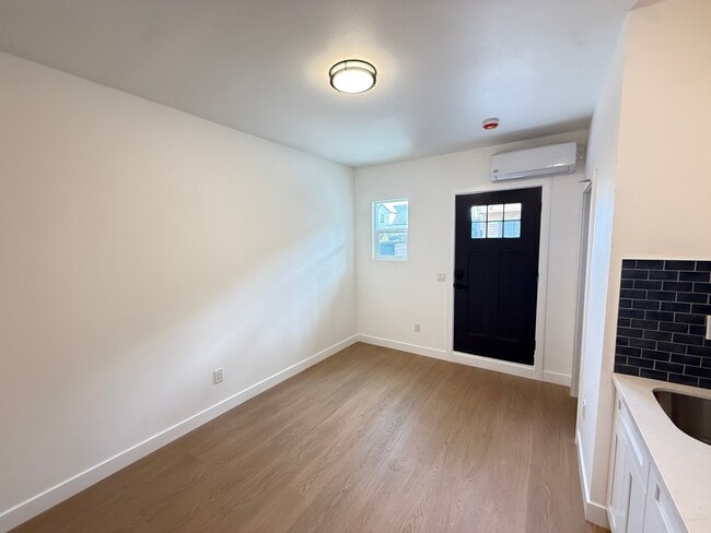 Photo - 1248 1/2 W 24th St