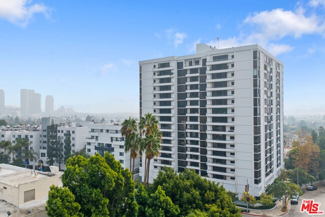 Building Photo - 10660 Wilshire Blvd Unit 703