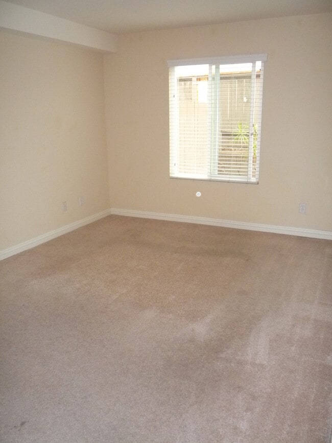 Photo - Beautiful Condo For Rent Near in Linda Vista Unit 12