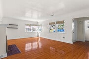 Photo - 550 Clement Dr