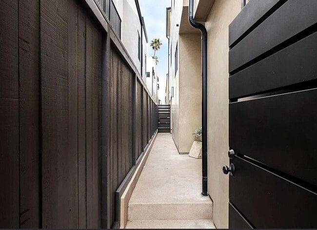 Photo - Coastal Luxury Retreat in the Heart of Corona del Mar Village-Available for Monthly Executive and...