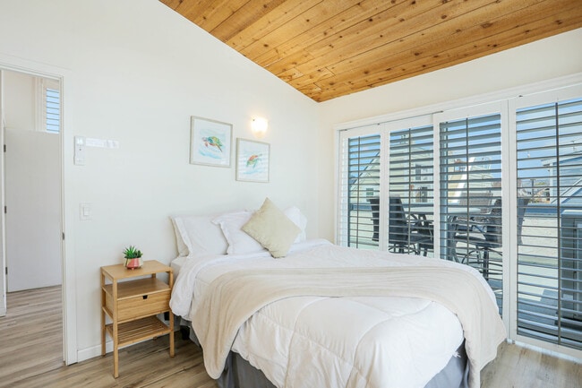 Photo - 818 Rockaway Ct