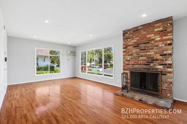 Photo - 5307 Vantage Ave Unit 1