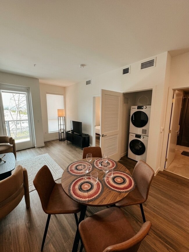 Photo - 18900 Parthenia St Unit 111