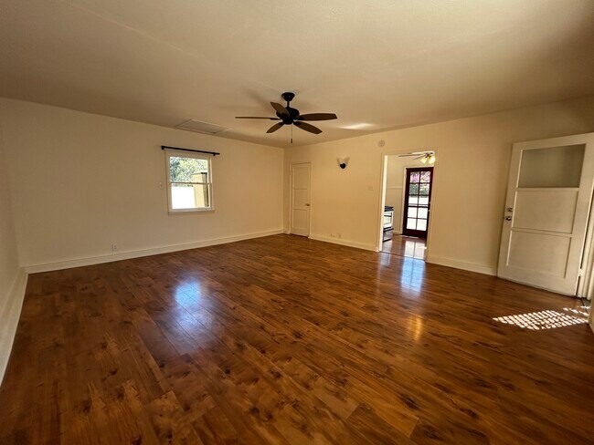 Photo - 254 N Canyon Blvd