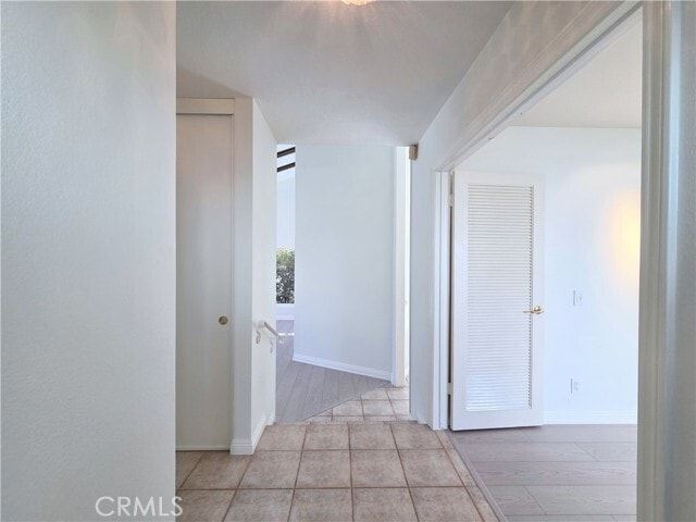 Photo - 10835 Slater Ave