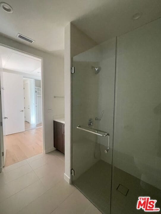 Photo - 1542 N Hoover St Unit 1542