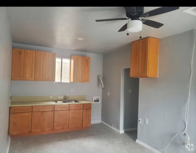 Building Photo - 1067 S Herbert Ave Rental