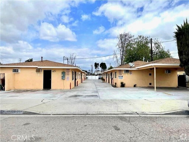 Building Photo - 11327 Schmidt Rd Rental
