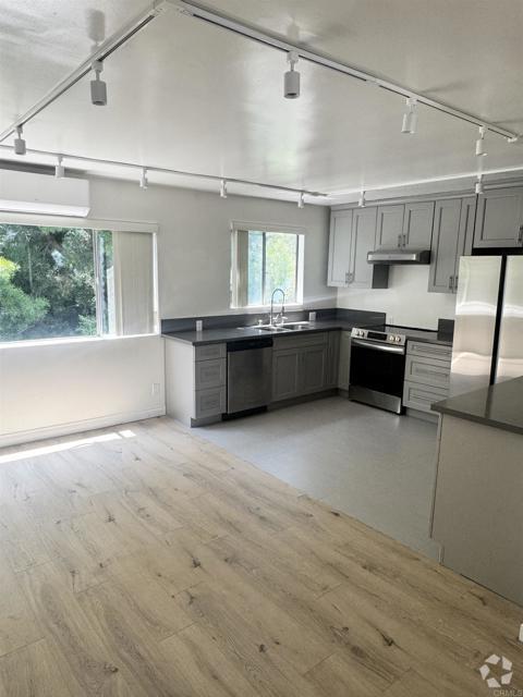 Building Photo - 1323 14th St Unit K Rental