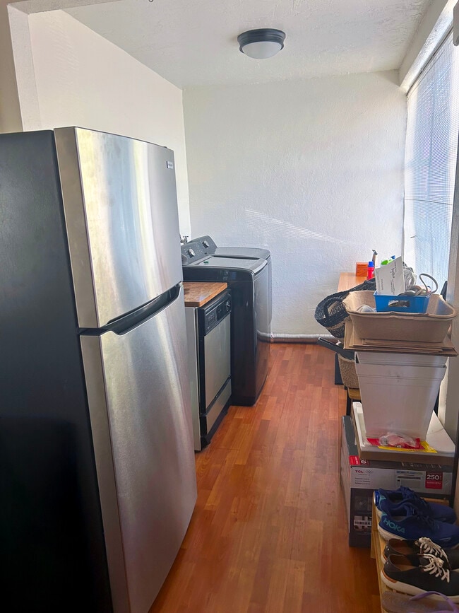 Photo - 242 N Wilson Ave