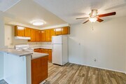 1BR, 1BA - 647SF - Greenbrier Apartments