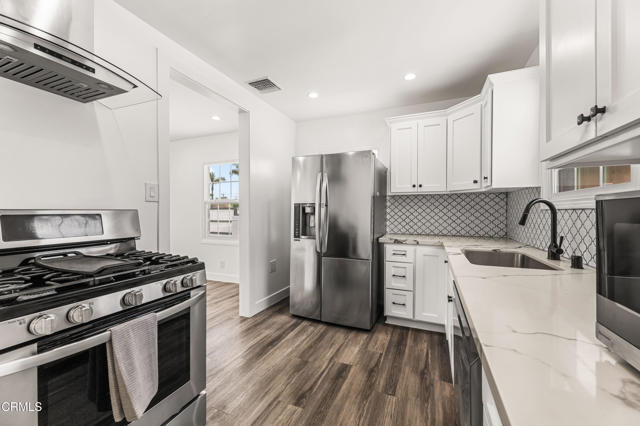 Photo - 7637 Radford Ave