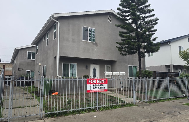 Building Photo - BROADWAY(10617) Unit BROADWAY(10617)