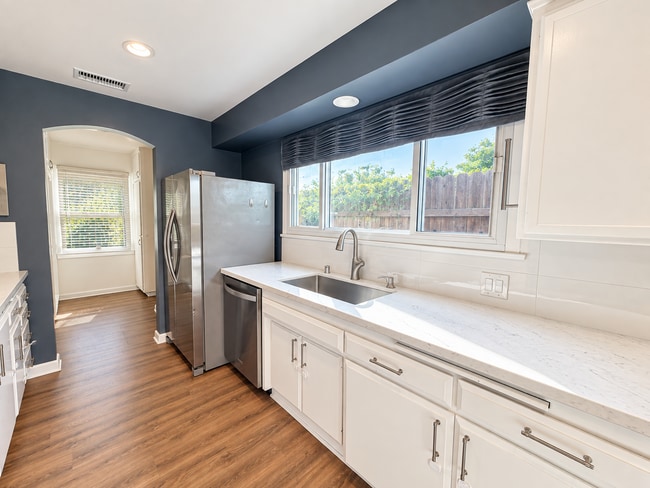 Photo - 7531 W 88th Pl