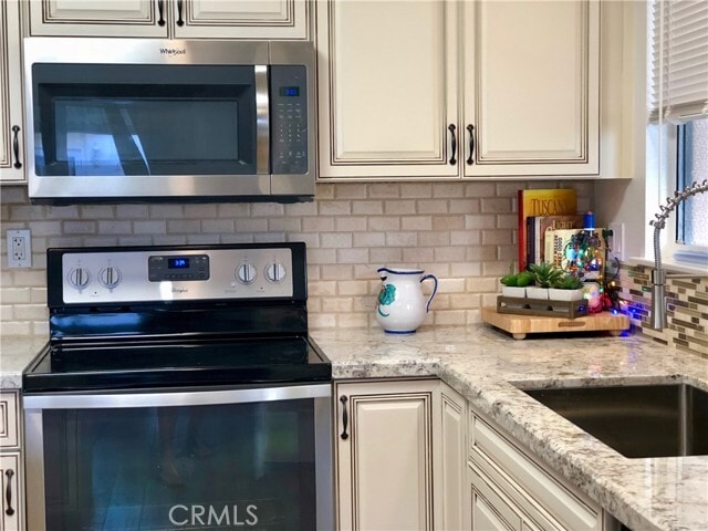 Photo - 2324 Via Puerta Unit B