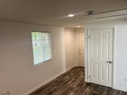 Private entrance - 2950 Berkeley Rd