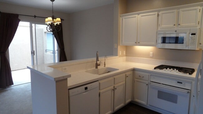 Building Photo - Clean & Spacious 2BR 2BA Two-Story, All Up... Rental