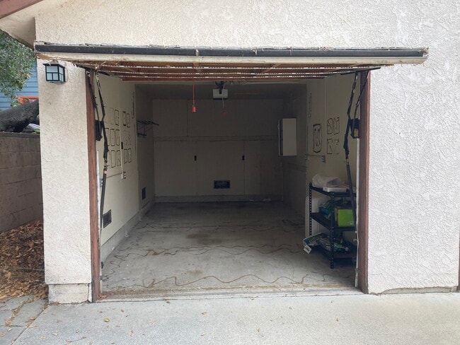 Garage Open - 205 N Mountain Ave Unit 205 N. Mountain Ave.