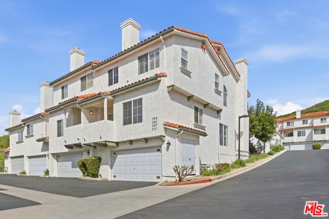 Building Photo - 359 Westlake Vista Ln