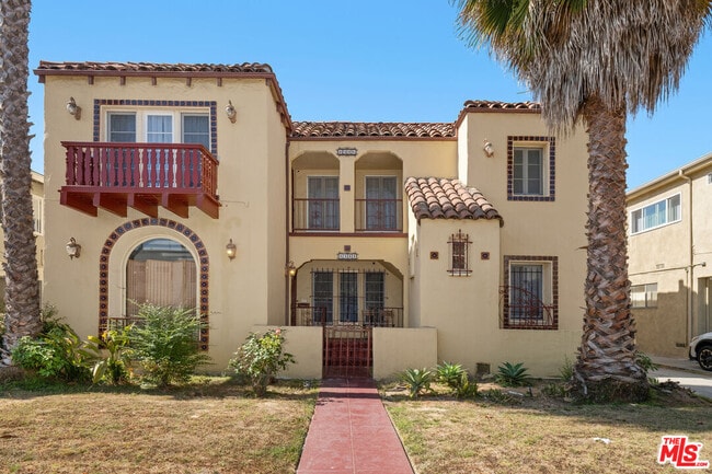 Building Photo - 8544 Saturn St