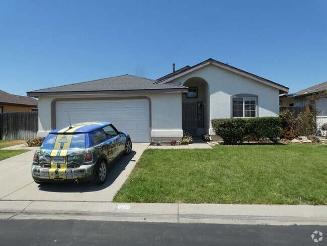 Building Photo - Light and Welcoming in Regency Estates Rental
