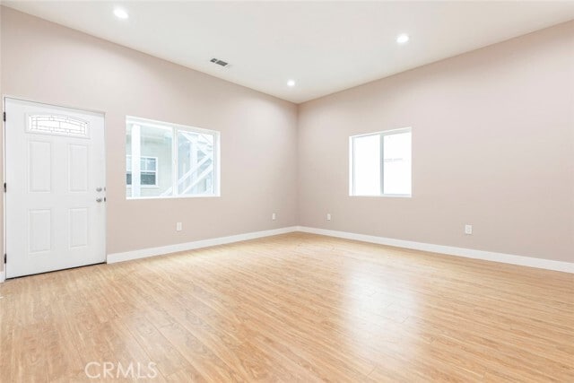 Photo - 741 E Doran St