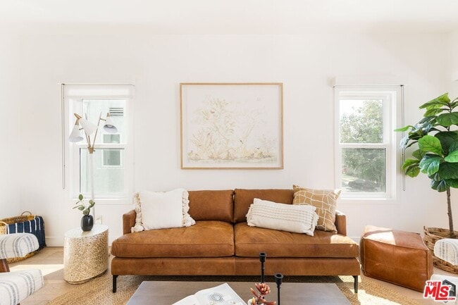 Photo - 5847 1/2 Ernest Ave