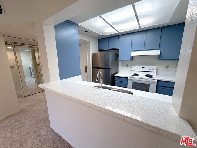 Photo - 501 Palisades Dr Unit 317