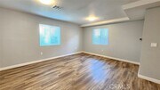 Photo - 213 W 43rd St