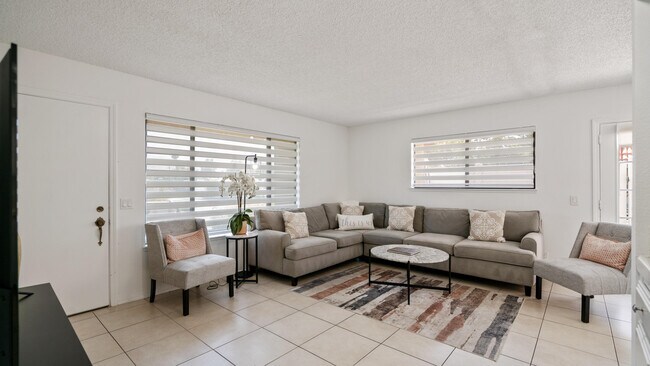 Photo - 35526 Feliz Ct